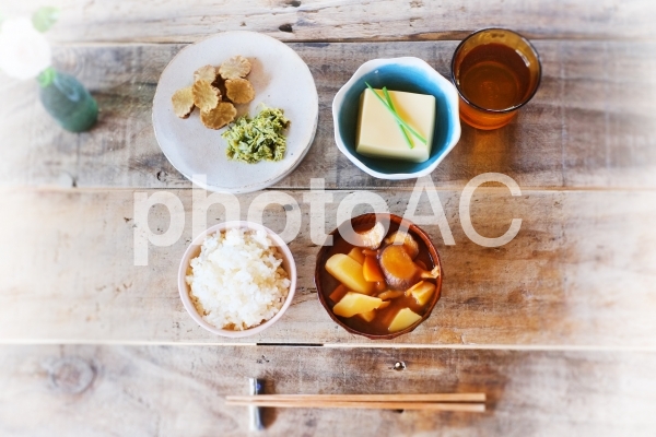日本の朝ごはん 日本の朝ごはんの写真