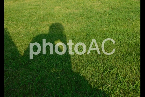 草場で考え事 草場で考え事の写真