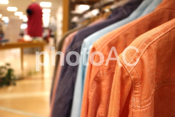 デパートの洋服売場 デパートの洋服売場の写真