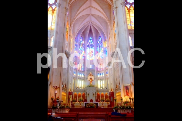 教会のステンドグラス No 写真素材なら 写真ac 無料 フリー ダウンロードok