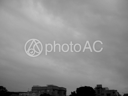 白黒 空 白黒 空の写真