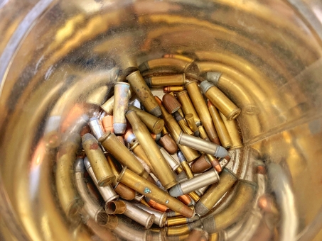 銃弾の写真素材 写真素材なら 写真ac 無料 フリー ダウンロードok