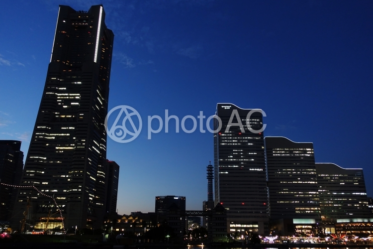 横浜街並みのシルエット 高画質 No 写真素材なら 写真ac 無料 フリー ダウンロードok
