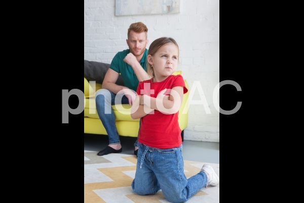 怒る娘とお父さん7 怒る娘とお父さん7の写真