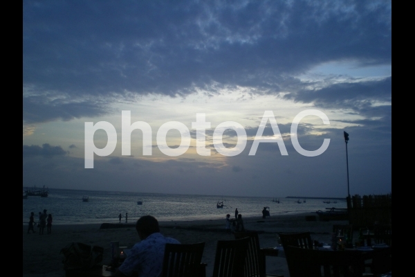 夕暮れの海 バリ 夕暮れの海 バリの写真