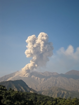 火山灰の写真素材 写真素材なら 写真ac 無料 フリー ダウンロードok