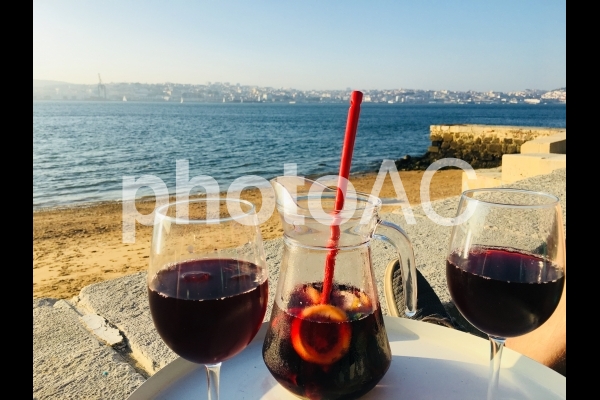 海の前のバー 海の前のバーの写真