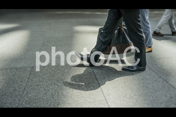 通行人(ビジネスマン)#1 通行人(ビジネスマン)#1の写真