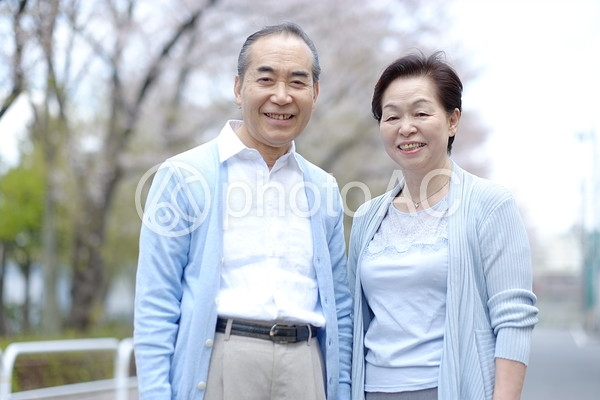 笑顔の老夫婦8 笑顔の老夫婦8の写真