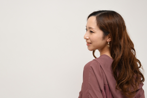 無料イラスト画像 トップ100 女性 横顔 イラスト リアル