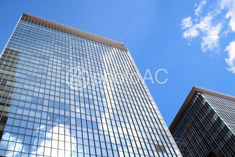青空に反射するビル No 写真素材なら 写真ac 無料 フリー ダウンロードok