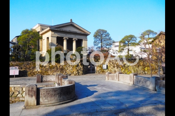 倉敷美観地区の今橋と大原美術館 倉敷美観地区の今橋と大原美術館の写真