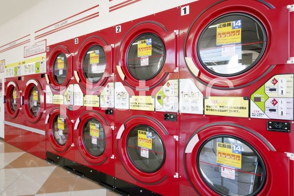 コインランドリー 乾燥機 コインランドリー 乾燥機の写真