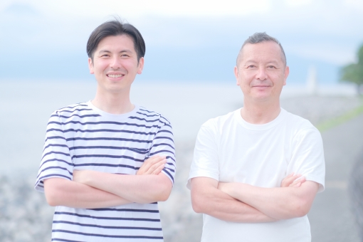 腕組みの写真素材 写真素材なら 写真ac 無料 フリー ダウンロードok