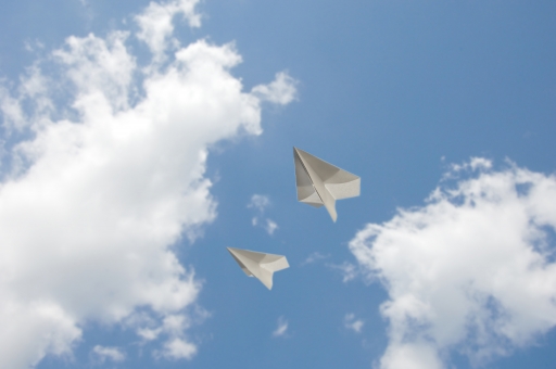 紙飛行機イラスト 無料イラストなら イラストac