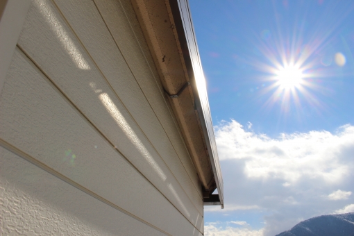 プレハブの車庫・倉庫の写真