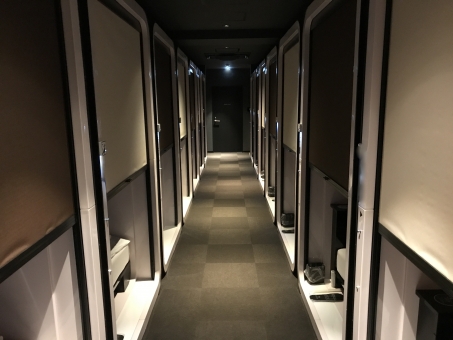 ホテルの廊下の写真素材 写真素材なら 写真ac 無料 フリー ダウンロードok