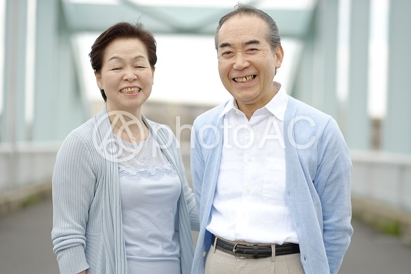 笑顔の老夫婦13 笑顔の老夫婦13の写真