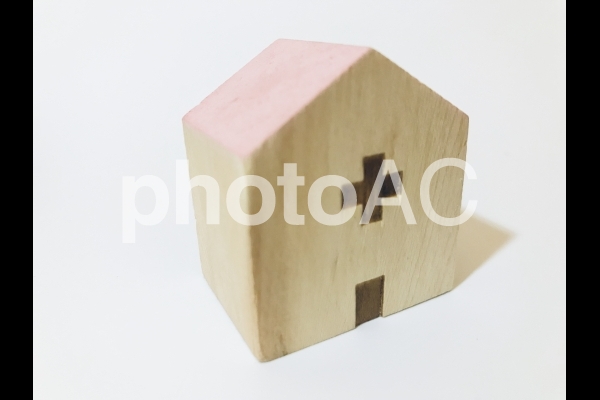 木製の病院の建物、病院イメージ 木製の病院の建物、病院イメージの写真
