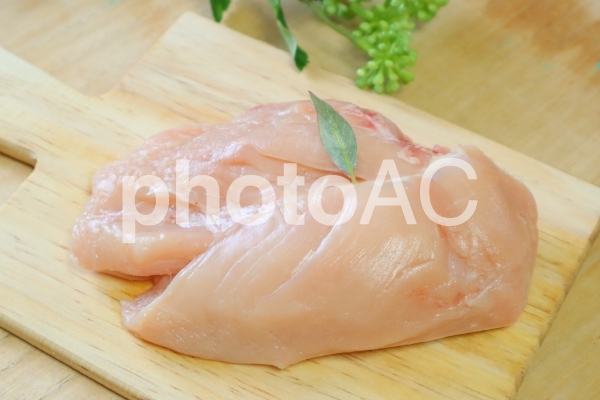 国産若とりむね肉 国産若とりむね肉の写真