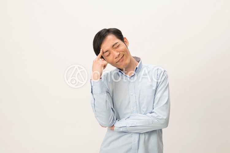 ポーズをとる男性 悩むな 2 No 写真素材なら 写真ac 無料 フリー ダウンロードok