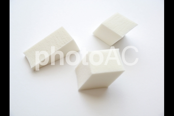 メイクスポンジ1 メイクスポンジ1の写真
