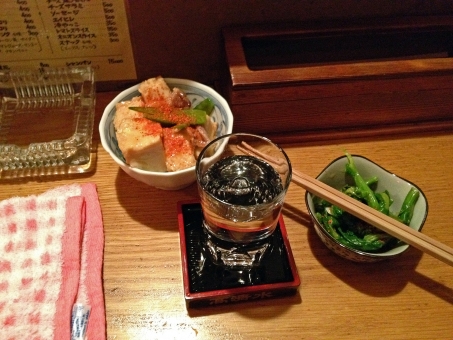 居酒屋のカウンターの写真素材 写真素材なら 写真ac 無料 フリー ダウンロードok