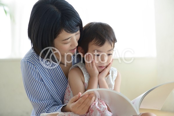 母と子 読書13 母と子 読書13の写真