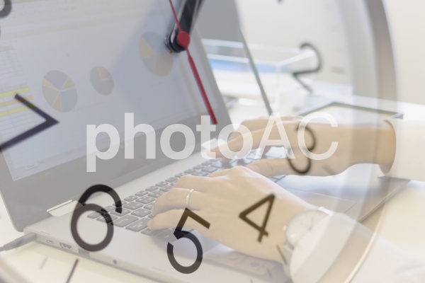 残業 残業の写真
