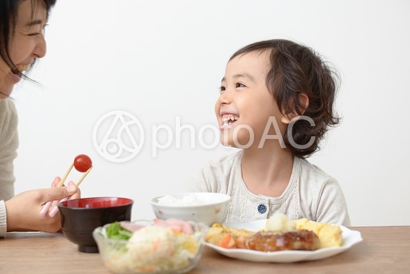 母と子 食事46 母と子 食事46の写真