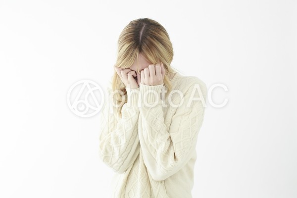 悲しむ女性 悲しむ女性の写真
