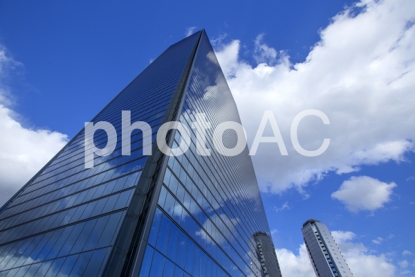 高層ビルと青空 No 3567 写真素材なら 写真ac 無料 フリー ダウンロードok