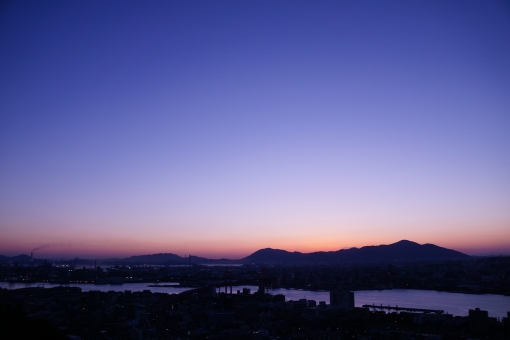 街の夜明けの写真素材 写真素材なら 写真ac 無料 フリー ダウンロードok