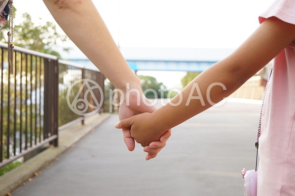 手をつなぐ4 手をつなぐ4の写真