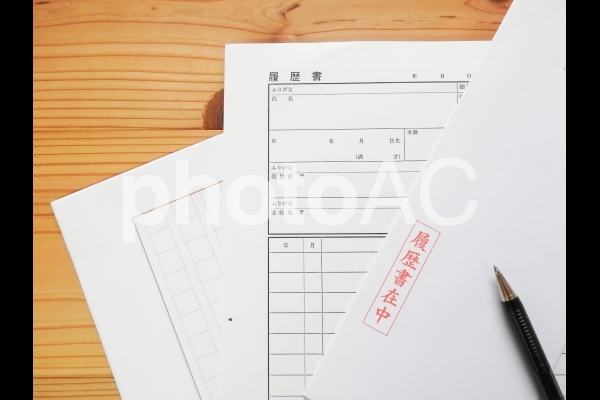 履歴書書いて、いざ面接。 履歴書書いて、いざ面接。の写真