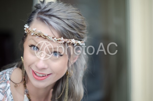ヒッピールックの女性9 ヒッピールックの女性9の写真