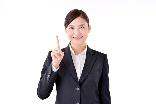 スーツ女性