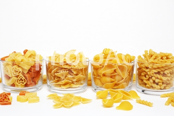 ショートパスタ各種 ショートパスタ各種の写真