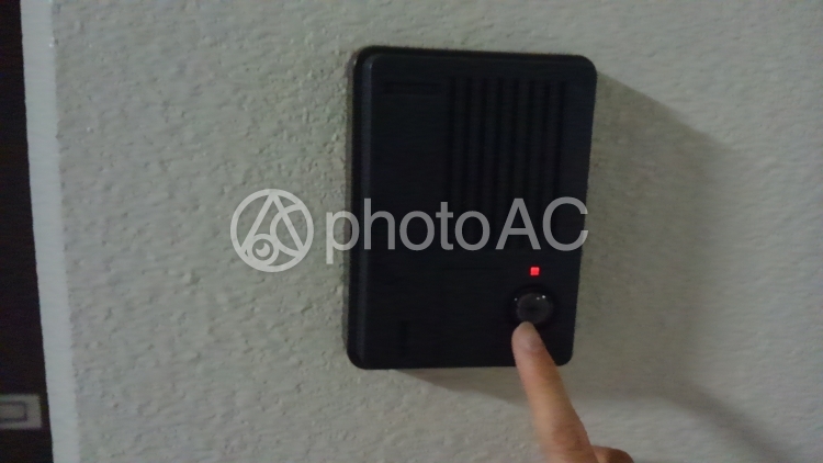 チャイムを押すところ No 写真素材なら 写真ac 無料 フリー ダウンロードok